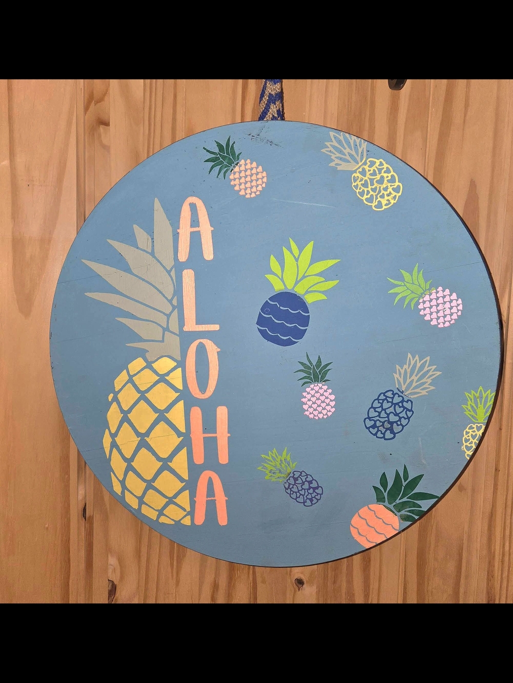 Blue 'Aloha' Pineapple Round Front Door Wall Sign